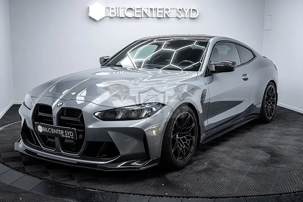 BMW M4 2025