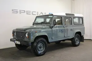 Land Rover Defender 2013