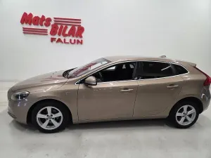 Volvo V40 2013