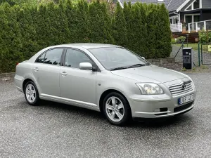 Toyota Avensis 2003