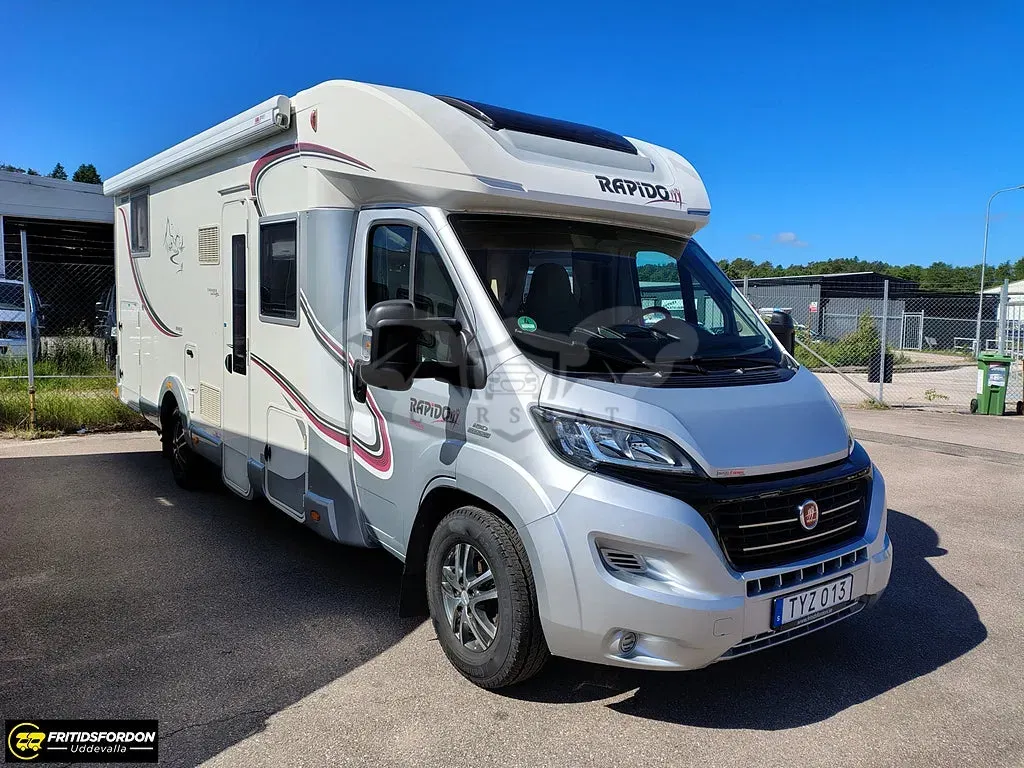 Rapido 7090 ff design edition, automat, skinn 2015