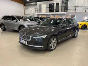 Volvo V90 2022