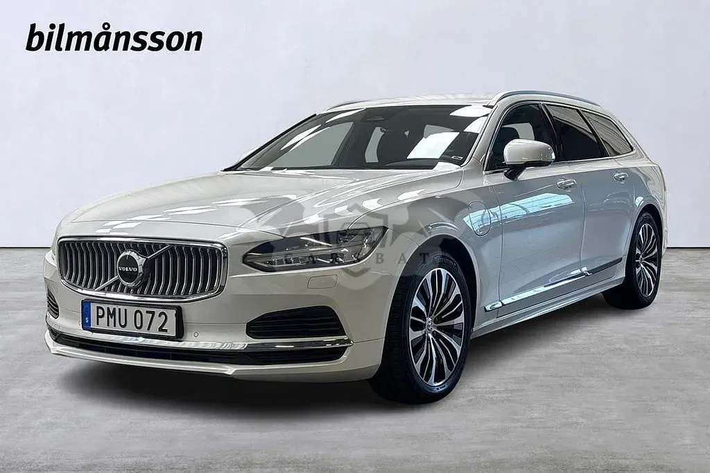 Volvo V90 2024