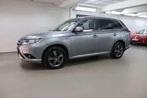 Mitsubishi Outlander 2016
