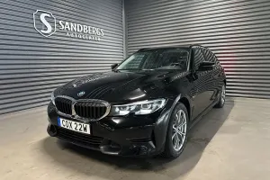 BMW 3 Series 330e 2022