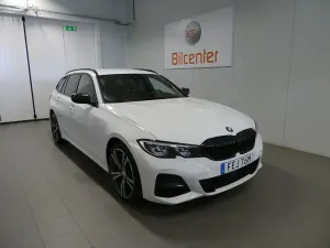 BMW 3 Series 330e 2021