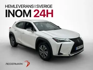 Lexus UX 2021