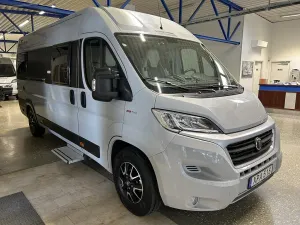 Vantourer r62 långbäddar & automat 2019