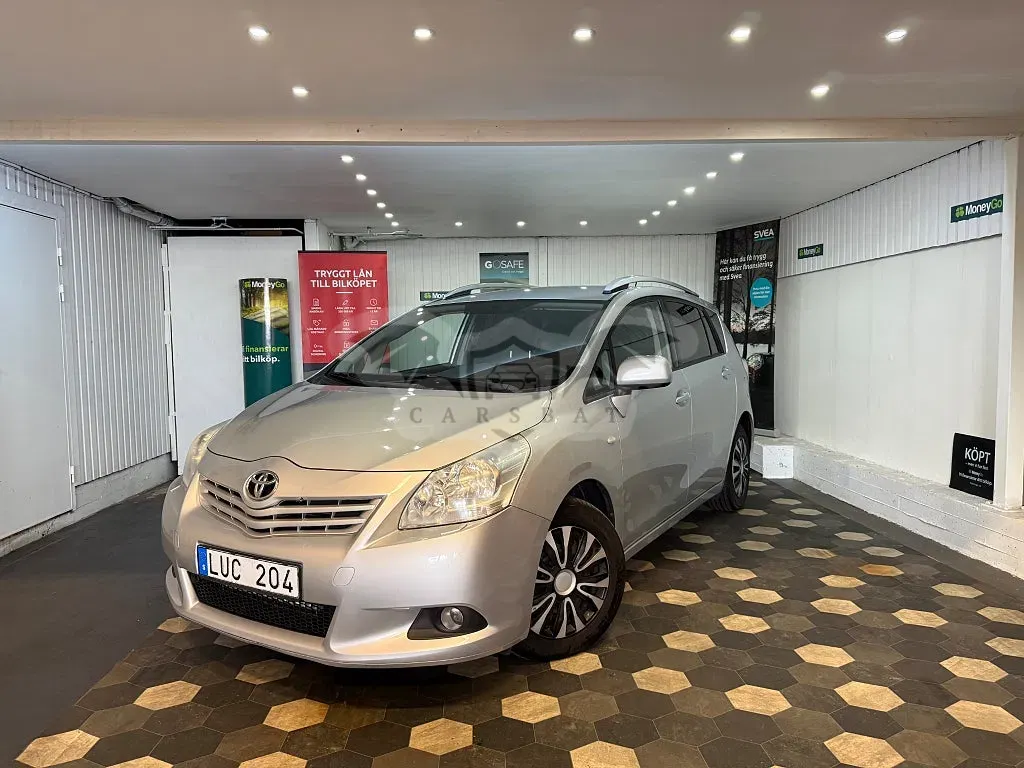 Toyota Verso 2011