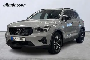 Volvo XC40 2025