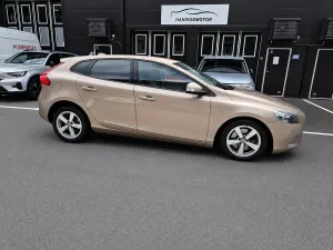 Volvo V40 2016