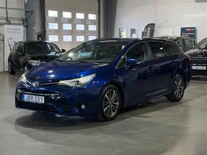 Toyota Avensis 2015