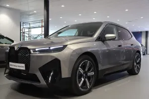 BMW iX 2023
