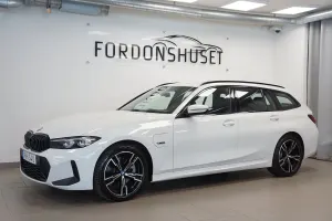 BMW 3 Series 330e 2023