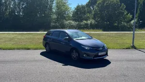 Toyota Auris 2015