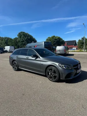 Mercedes-Benz C 2021