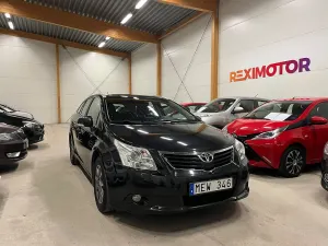 Toyota Avensis 2012