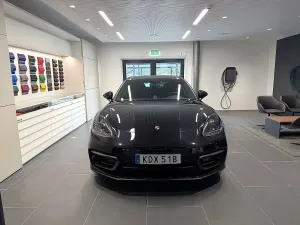 Porsche Panamera 2021