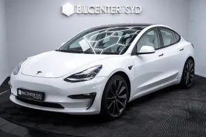 Tesla Model 3 2020