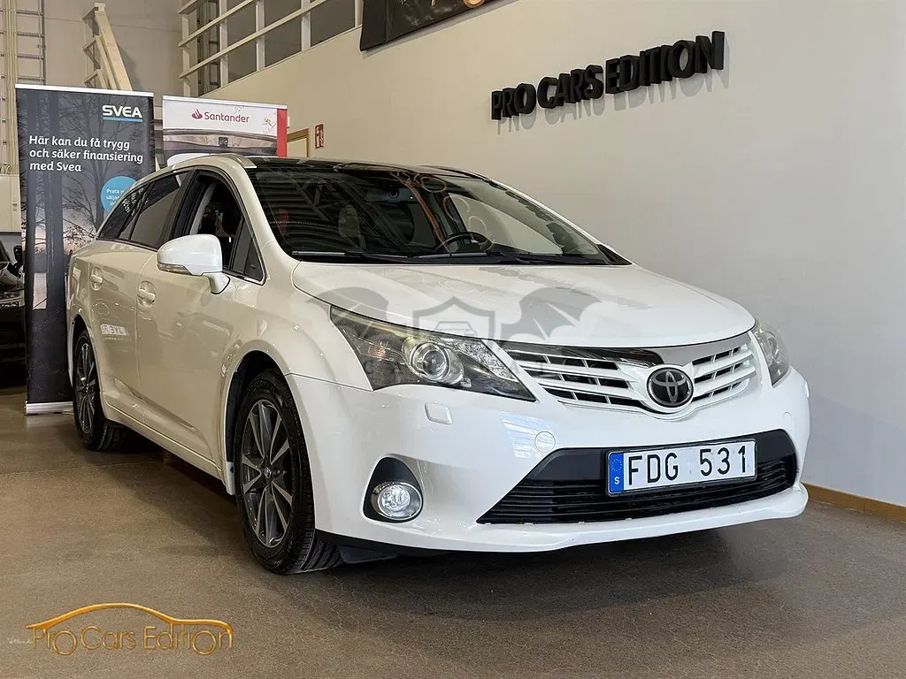 Toyota Avensis 2013