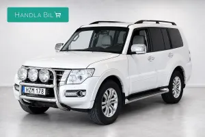 Mitsubishi Pajero 2016