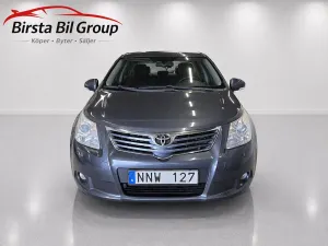 Toyota Avensis 2010