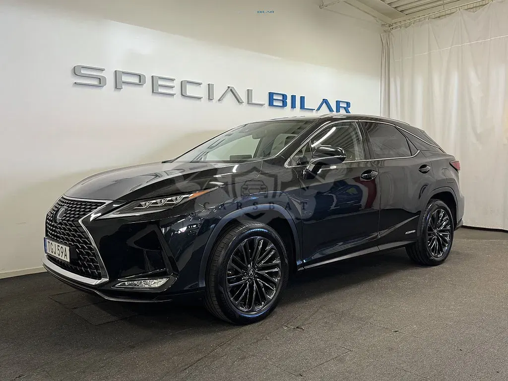 Lexus RX 2021