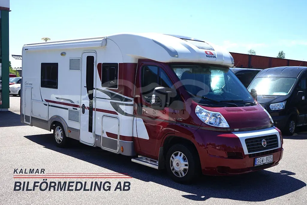 Adria mobil coral s 670 slt scandinavian edition 131 hk 2010
