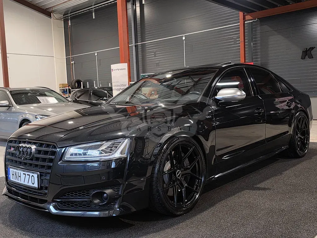 Audi S8 2014