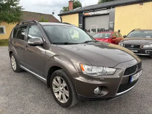 Mitsubishi Outlander 2012