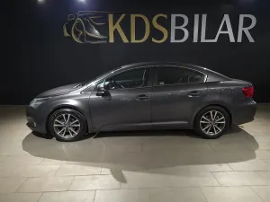 Toyota Avensis 2012