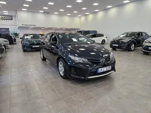Toyota Auris 2013