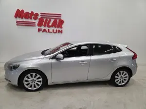 Volvo V40 2016