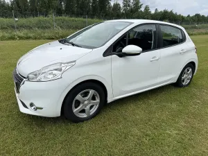 Peugeot 208 2015