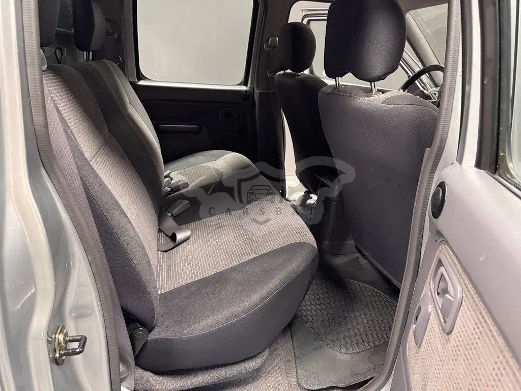 Nissan Navara 2004