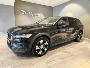 Volvo V60 2022
