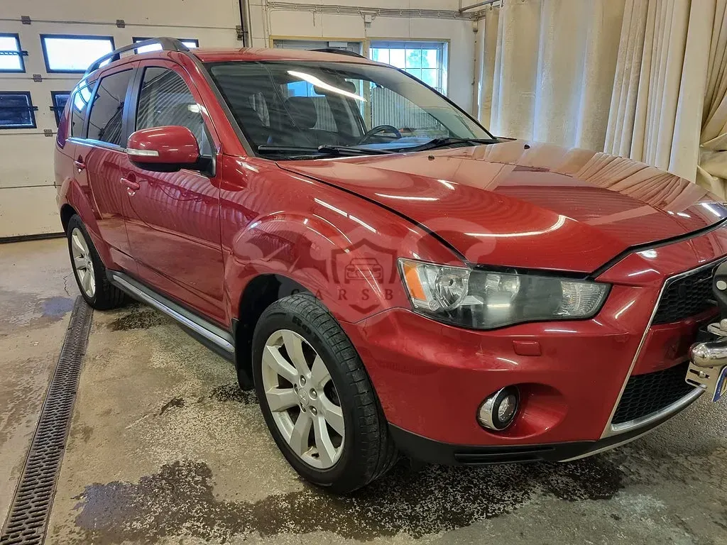 Mitsubishi Outlander 2012