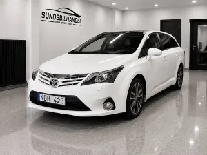 Toyota Avensis 2012