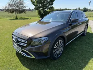 Mercedes-Benz E 2017
