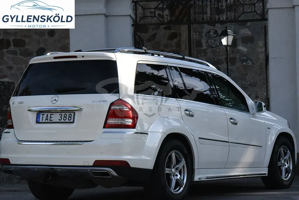 Mercedes-Benz GL 2011
