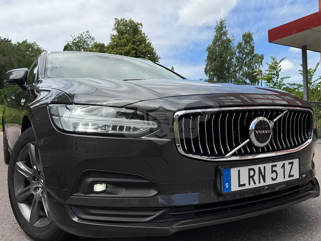 Volvo V90 2021