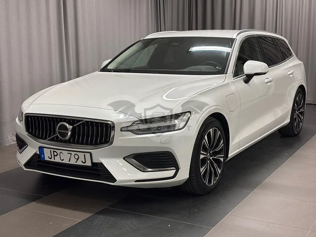 Volvo V60 2023