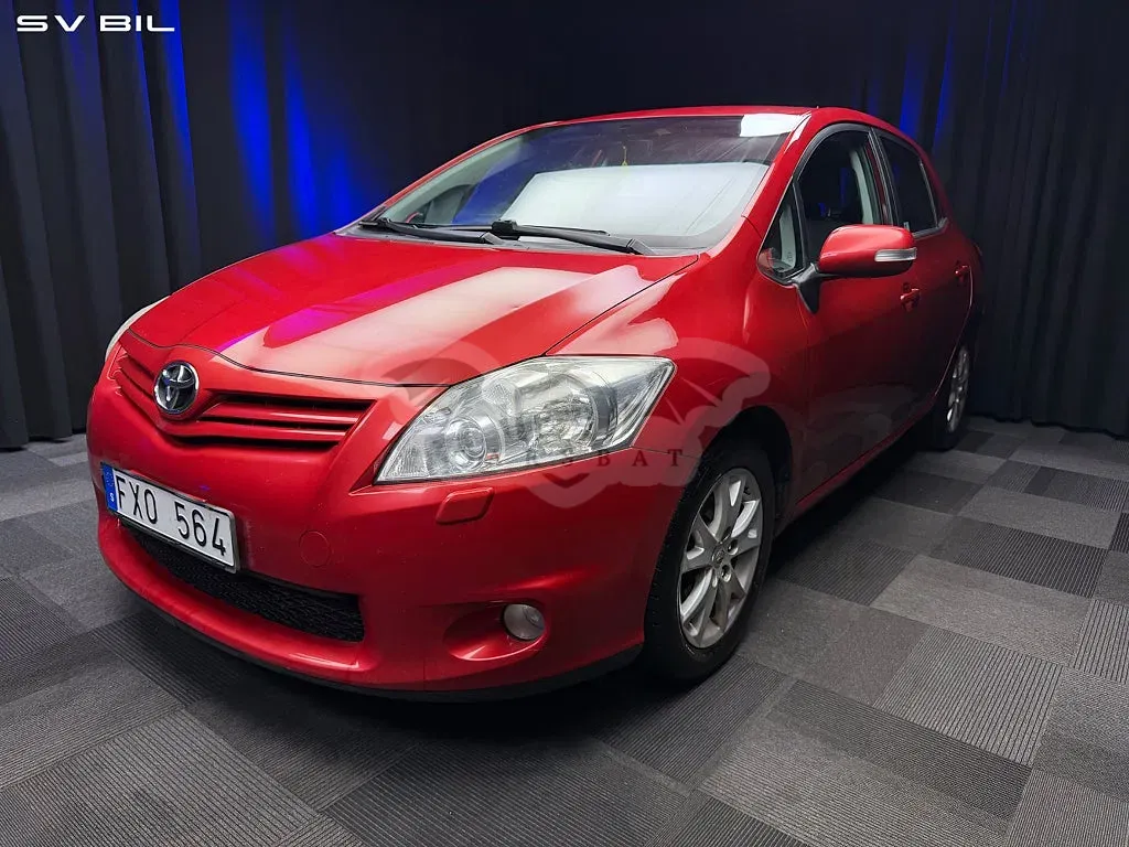 Toyota Auris 2011