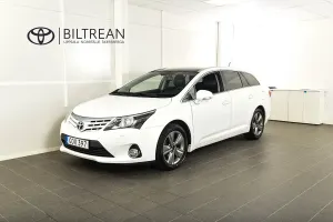 Toyota Avensis 2015