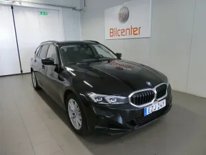 BMW 3 Series 330e 2024
