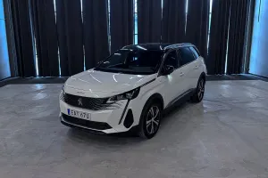Peugeot 5008 2021