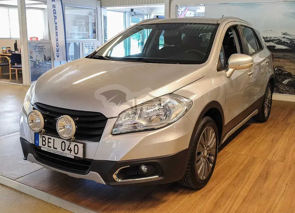 Suzuki S-Cross 2014