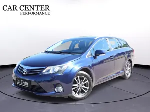 Toyota Avensis 2012