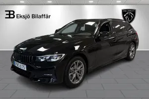 BMW 3 Series 330e 2021