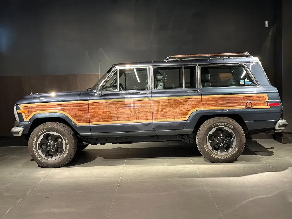 Jeep Wagoneer 2015